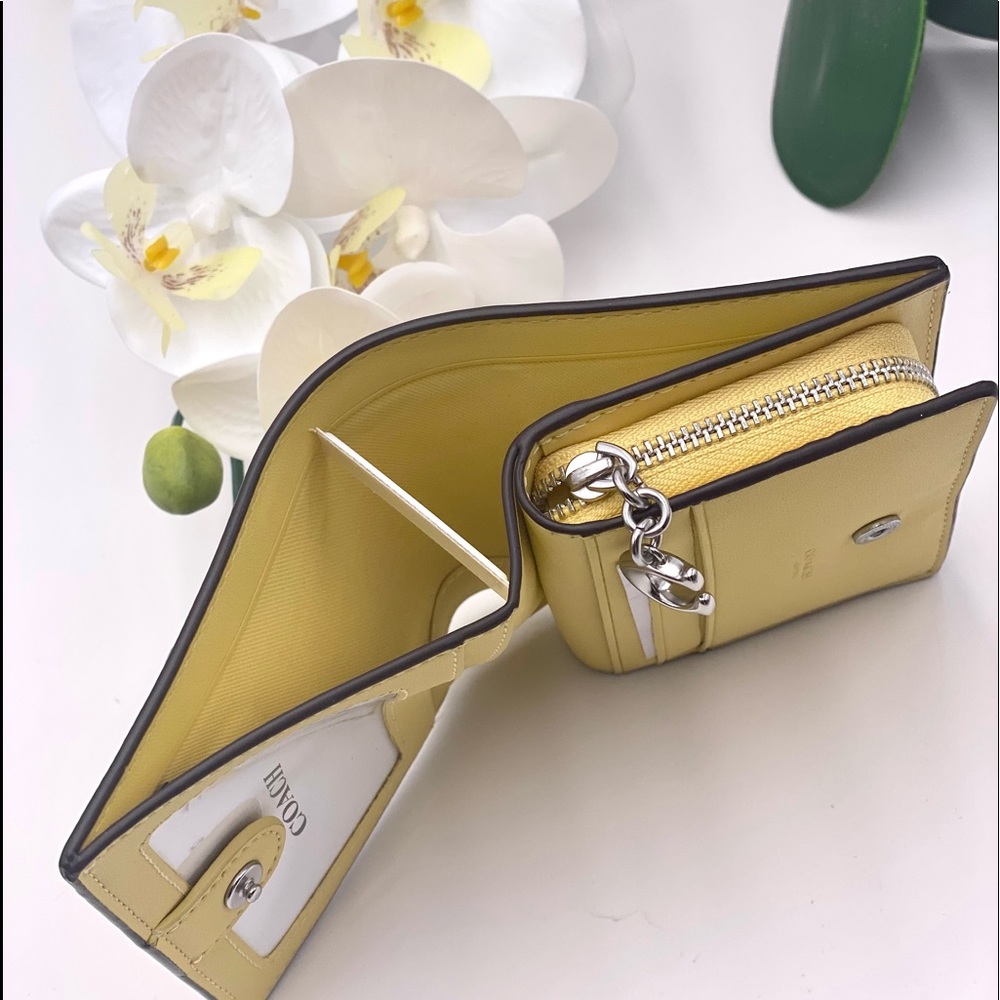 Coach Yellow Floral Wallet - Picture 9 of 11